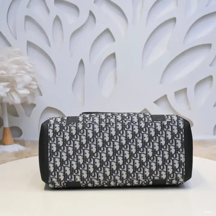 2112YZ0144 Bag Dio 0625